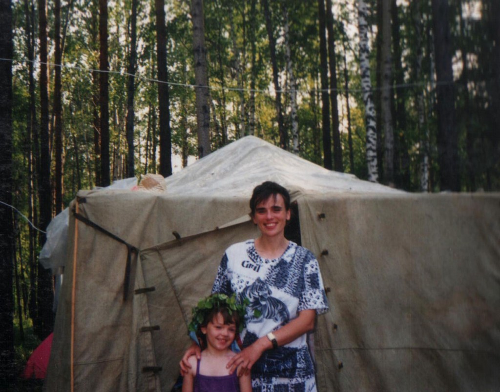 Лето 1998 г. Детский христианский лагерь «Колосок». Лидия Корень